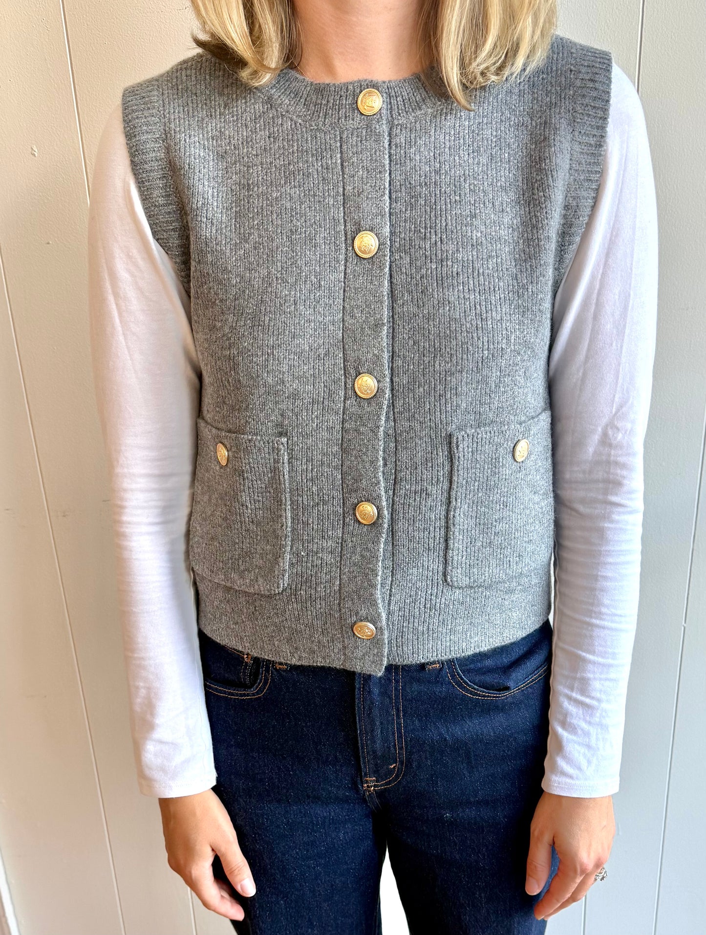 CREWNECK SWEATER VEST