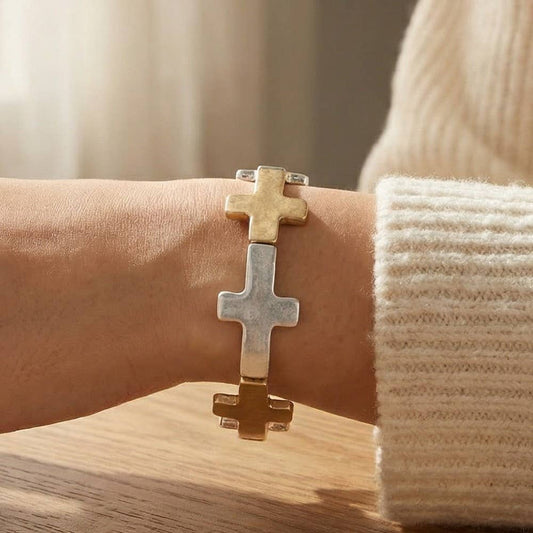 Metallic Cross Link Bracelet