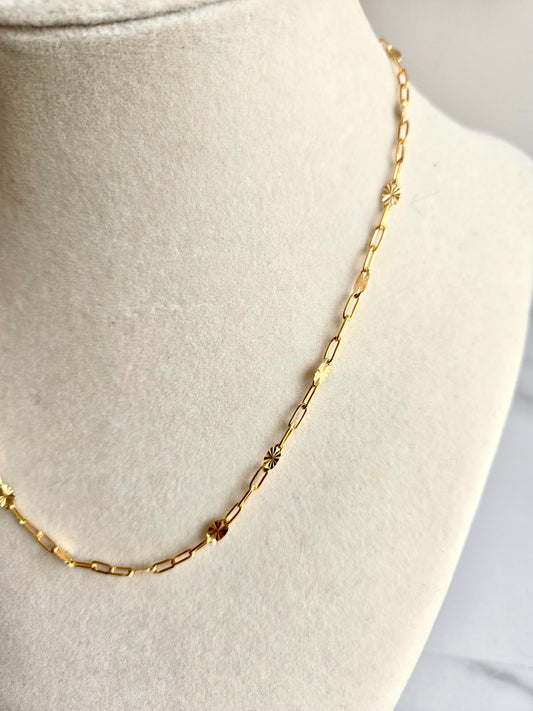 Spreading Sonshine Starburst Necklace